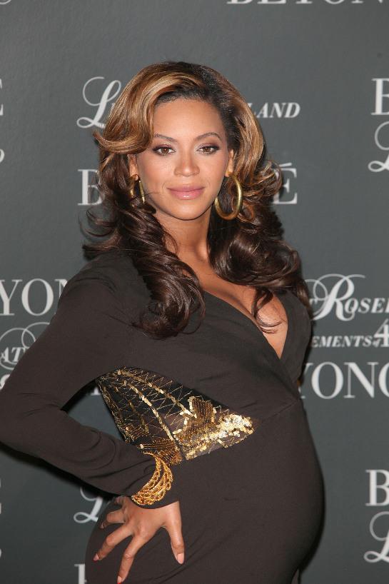 Beyoncé et Jay-Z accueillent leur fille, Ivy Blue Carter.