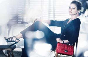Mode : Mila Kunis pour Dior