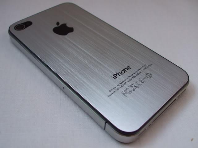 Métal brossé Façades arrières pour l’iPhone 4… et pour tous les goûts