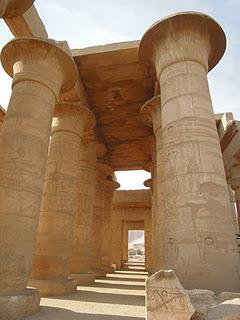 Ramesseum, le temple de Ramsès II Ramesseum, le temple de Ramsès II