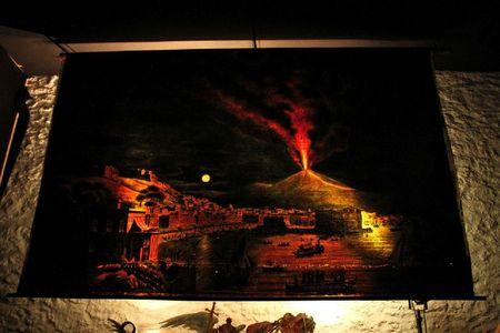 Dans les réserves du Musée du Merveilleux artfor6154