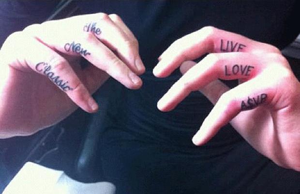 Tout le monde s’écarte Azalea débarque. Tout le monde s’écarte Azalea débarque.