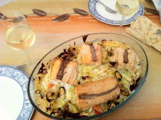 Chou au saumon, avec sa queuleuleu de moules Chou au saumon, avec sa queuleuleu de moules