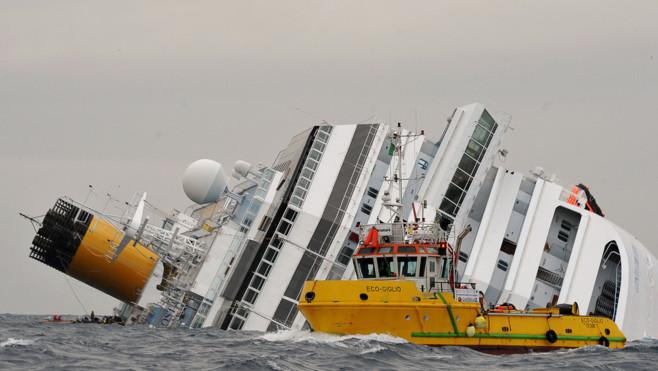 le-costa-concordia-naufrage-le-16-janvier-2012-10625196wxqgu_1713.jpg?v=2