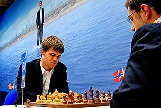 Echecs à Wijk-aan-Zee : Magnus Carlsen (NOR 2835) 1-0 Levon Aronian (ARM 2805) © site officiel 
