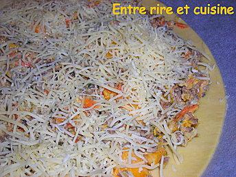 Tarte-fine-gratinee-au-boeuf-hache-et-legumes--5-.JPG