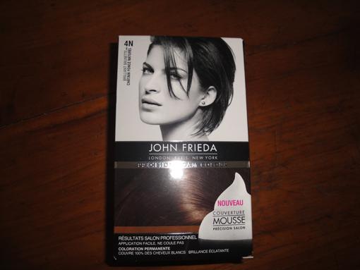La coloration mousse de John Frieda, elle donne quoi ? - PouletteBlog La coloration mousse de John Frieda, elle donne quoi ?