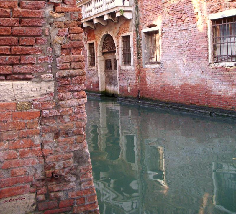 À petits pas ... À petits pas ...