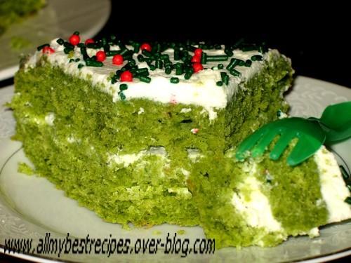The green Cake/ le fameux gateau vert. vert.JPG