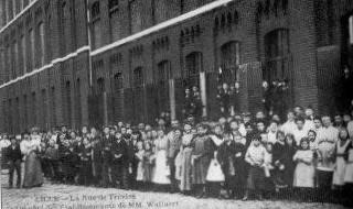 L'ouvrière d'usine. L'ouvrière d'usine.