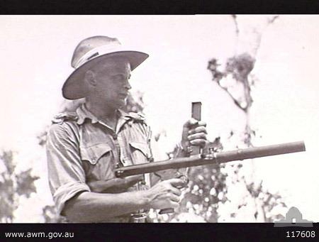 ump.retrieve uma2 [Cthulhu] Owen Submachine Gun, Australie 1941 1960