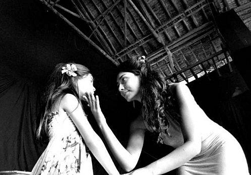 Angye Gaona, poète colombienne, est traduite devant lR... Angye Gaona, poète colombienne, est traduite devant lR...