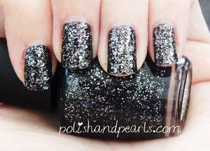 OPI Metallic 4 life (get yours ou gagnez le votre pour les non anglophones ^^) black4