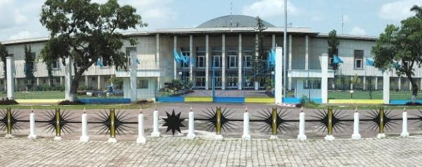 palais-de-la-nation RD Congo, la dérive d’un paquebot…sans capitaine?