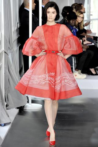 Haute Couture Printemps-Eté 2012 (1ère partie) Haute Couture Printemps-Eté 2012 (1ère partie)