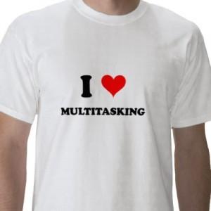 i_love_multitasking_tshirt-p235913559473471639z89ss_400 La prise de pouvoir par l’internaute consommateur