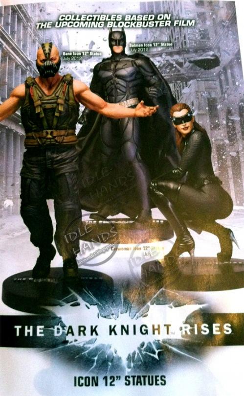 TDKRstatue3 Catwoman se montre un peu plus…