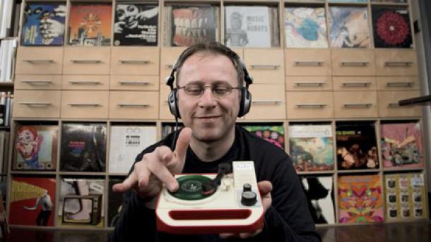 dj_food REVIEW : Dj Food – The Search Engine.