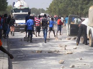 Sénégal: l'école est dans la rue et tout le monde s'en fout
