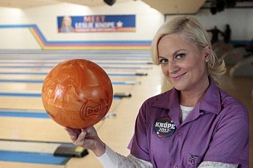 Parks-and-Recreation-Bowling-for-Votes-Season-4-Episode-13-.jpg