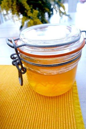 Gelee-de-mimosa-au-citron-003.JPG