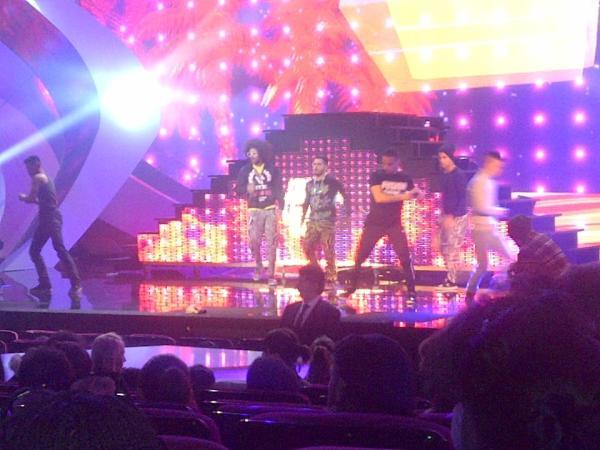 Le groupe LMFAO en pleine répétition pour les NRJ Music Awards