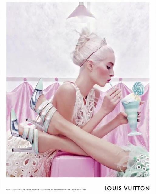 Visuel complet de la collection poudrée de Louis Vuitton Printemps/été 2012 Louis_Vuitton_SS12_Campaign_011.jpg