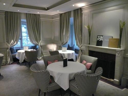 P1190900 COFFEE TIME A L’HÔTEL DE VENDÔME