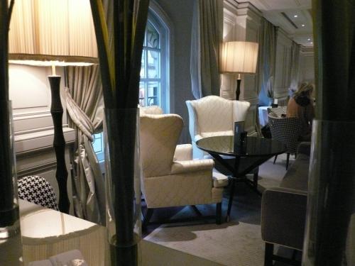 P1190897 COFFEE TIME A L’HÔTEL DE VENDÔME