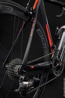 Le nouveau vélo de rêve : De Rosa Protos 2012 Le nouveau vélo de rêve : De Rosa Protos 2012