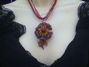 fleur rouge garnet or bijou collier