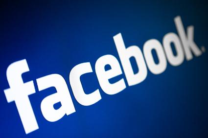 facebook logo Facebook a 8 ans aujourd’hui!