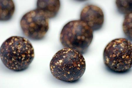 peanut-butter-balls-recipe-DSC_4617