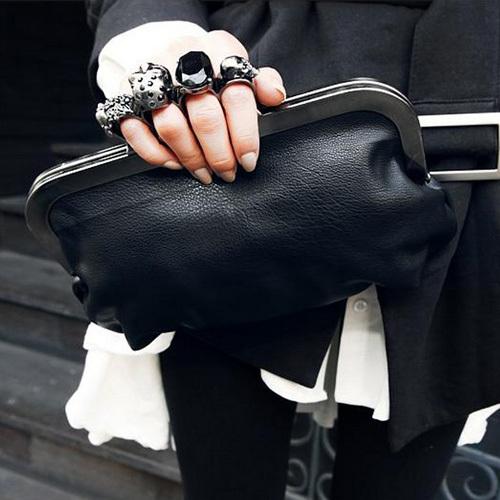 Etre ou ne pas être.....une fashionista! 2354077693m.jpg