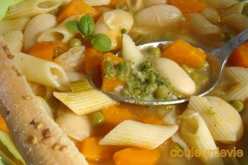Minestrone au pesto et recette des gressins Minestrone au pesto et recette des gressins
