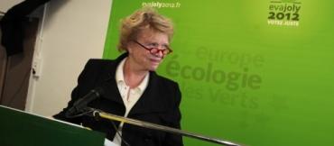 Eva Joly veut placer l'écologie au coeur de la société