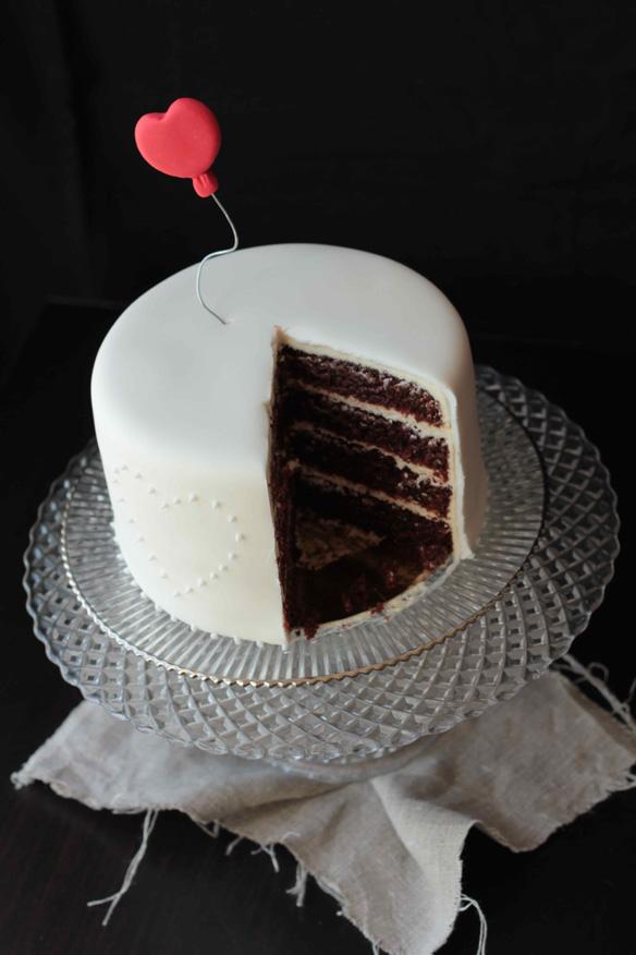 red velvet cake for Valentines