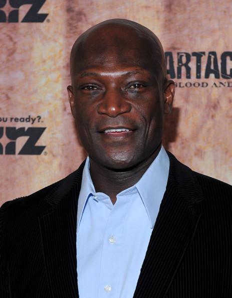 Peter Mensah rejoint le cast de True blood pour la saison 5! Petermensahpremierespartacusbl