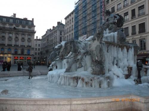 Statue de la place des Terreaux à Lyon JEUDI lyon 9 JANVIER 2012 004.jpg