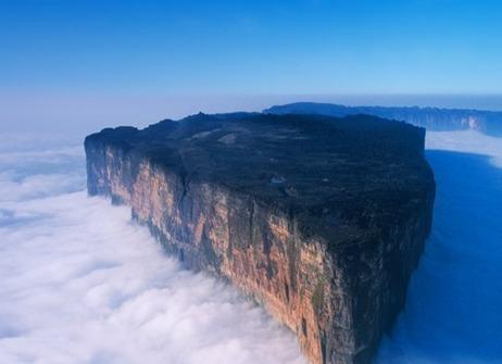 Ces lieux réels qui peuvent inspirer votre imaginaire (1/3) Ces lieux réels qui peuvent inspirer votre imaginaire (1/3)