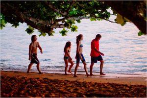 19835079_jpg-r_640_600-b_1_D6D6D6-f_jpg-q_x-20111024_111906 The Descendants