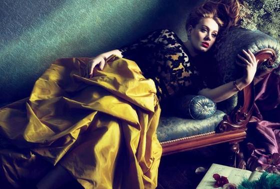 Adele, la chanteuse à la voix d'or dans le magazine Vogue