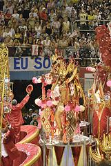 Le carnaval de  Rio de Janeiro aura bien lieu.