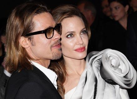 Brad_Pitt_Angelina_Jolie_attend_Paris_premiere_2Zsblld_5bhl.jpg