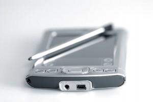 Palm with blue tint Editeurs numériques… les bons et les mauvais.