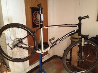 Nouveau vélo de montagne : Specialized StumpJumper Elite - 2011. Montage 1ere Partie. Nouveau vélo de montagne : Specialized StumpJumper Elite - 2011. Montage 1ere Partie.