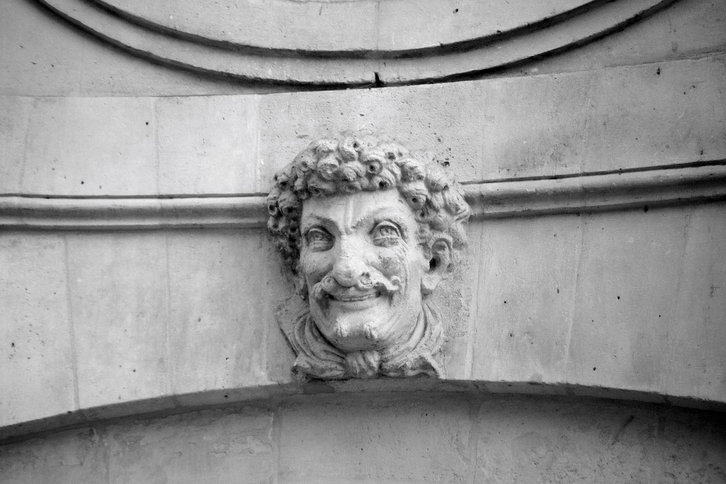 Somptueuse Cour de l’Hôtel de Beauvais