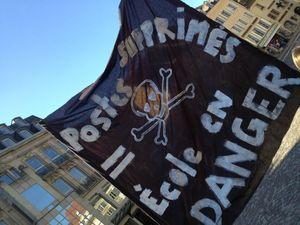 Les écoles de #Mulhouse dans la rue pour défendre les RASED contre #sarkocasuffit IMG_5086