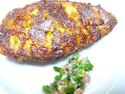 Capitaine frit avec une salade d’oignons – Fried Great African Threadfin with an onion salad