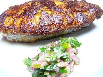 Capitaine frit avec une salade d’oignons – Fried Great African Threadfin with an onion salad